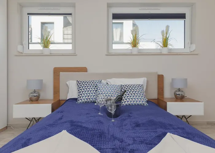 Sunny By Renters Apartment *