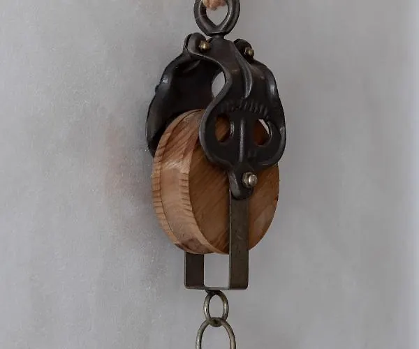 Sunny By Renters Apartment Lukecin